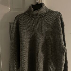 H&M Soft Gray Knit Sweater